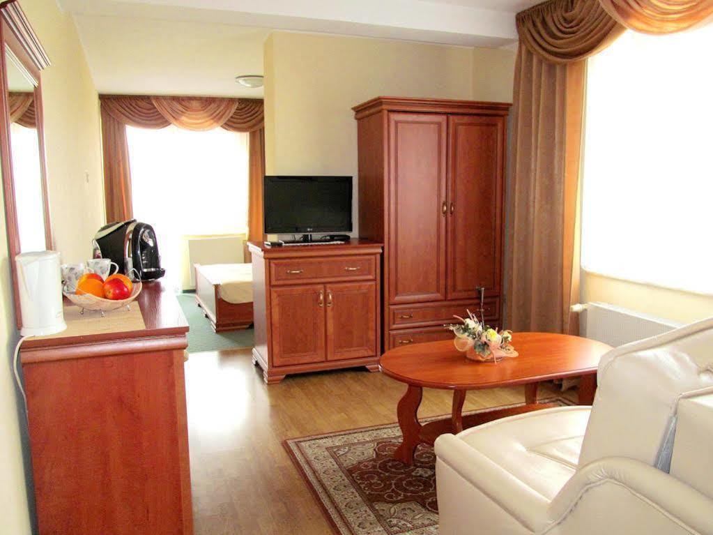 Rades Bed & Breakfast Wladyslawowo Ngoại thất bức ảnh